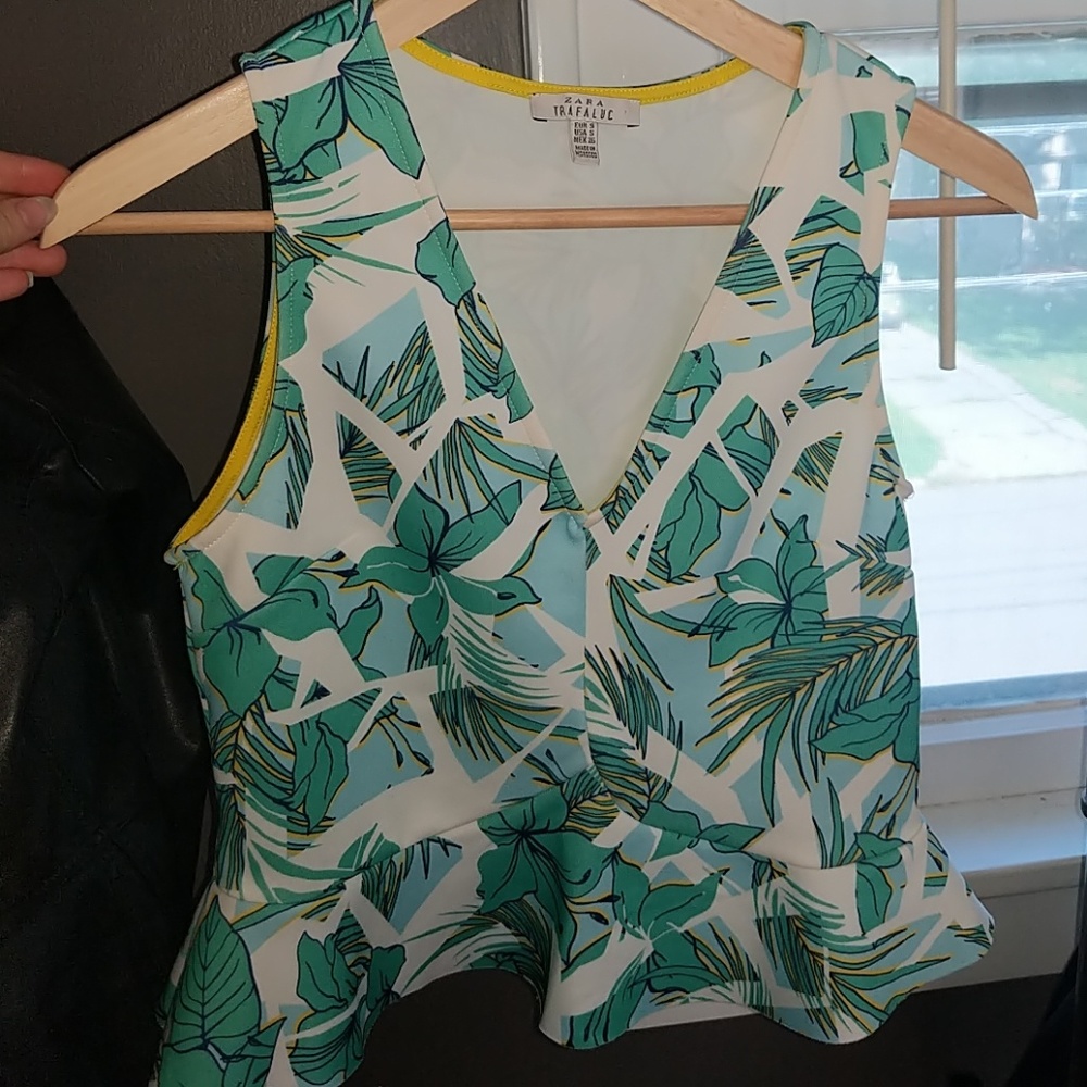 Tropical print peplum top